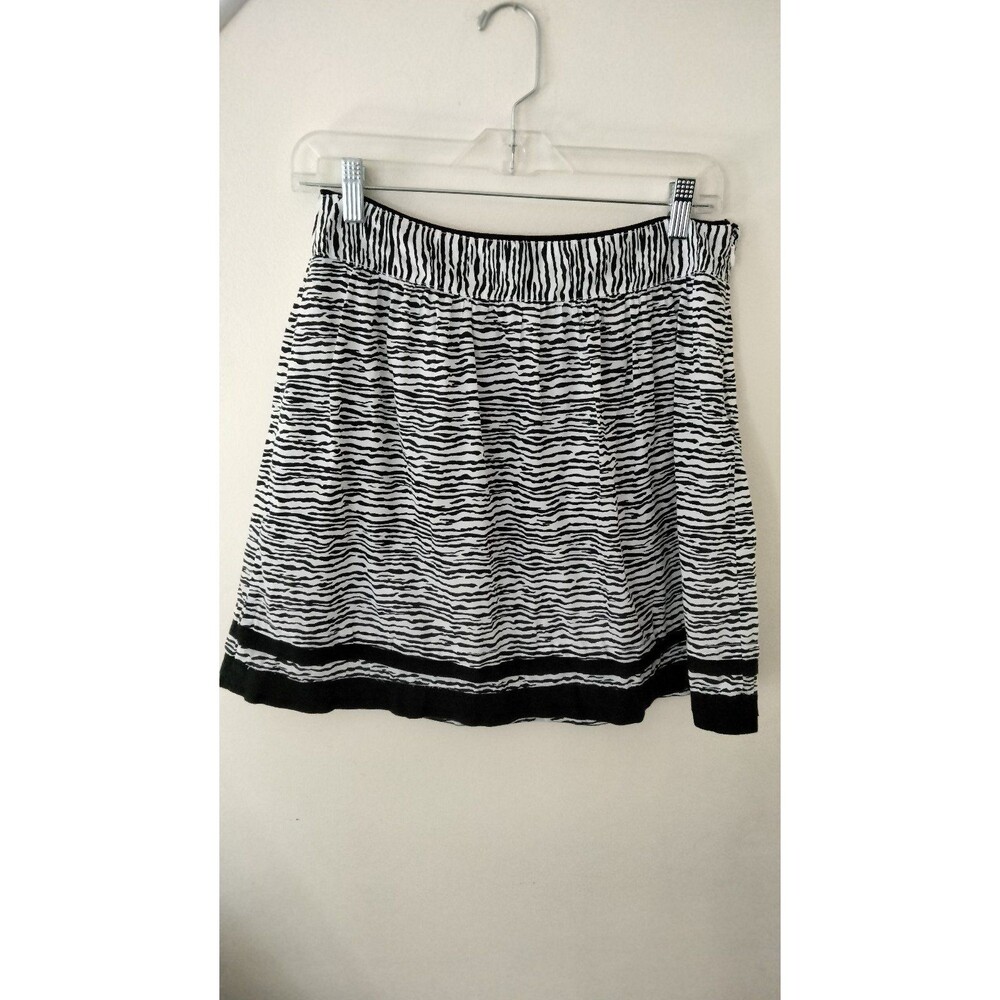 Ann Taylor LOFT Skirt size 4, Black/white Zebra